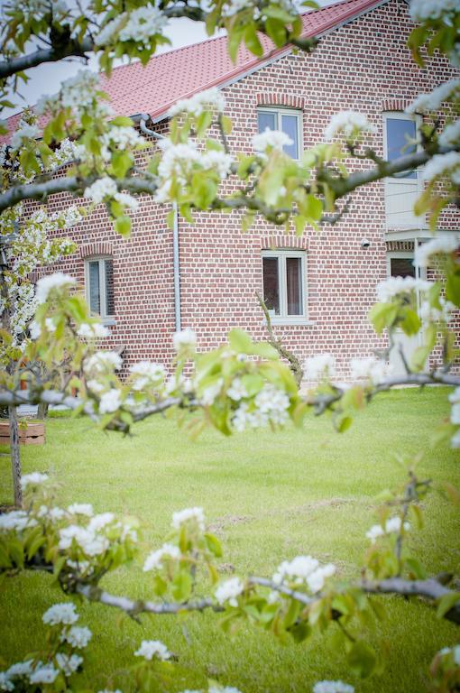 B&B De Fruithoeve Hoeselt エクステリア 写真
