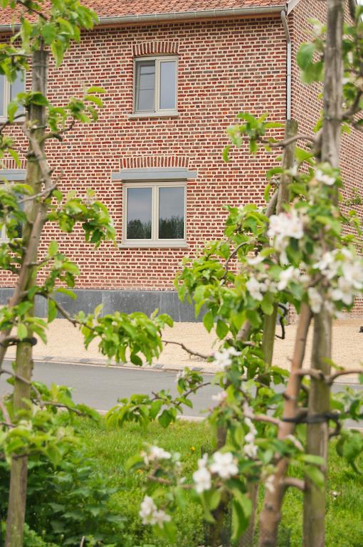 B&B De Fruithoeve Hoeselt エクステリア 写真